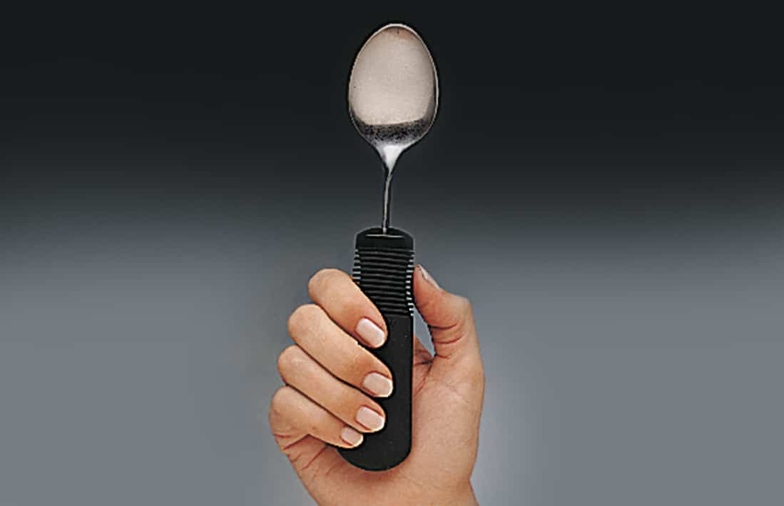 Colher flexível adaptada