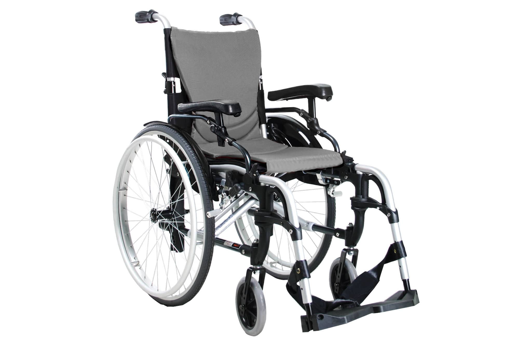 Cadeira de rodas manual, cinzenta e preta, vista de perfil