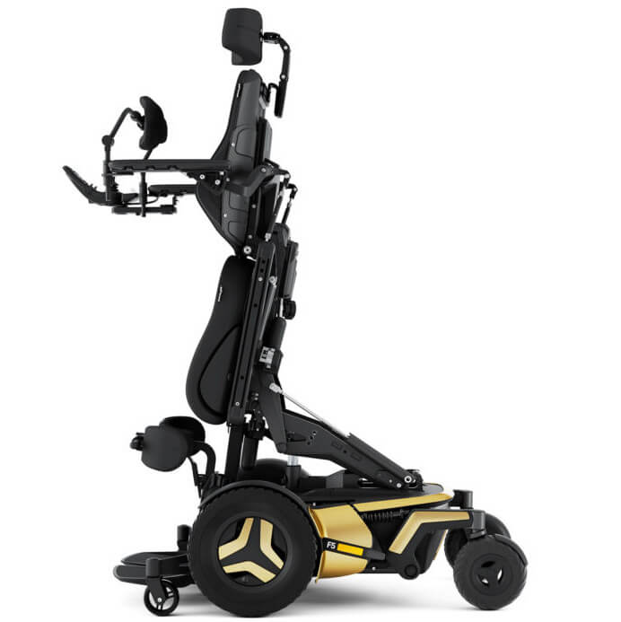 Permobil F5 VS cadeira de rodas elétrica de verticalização